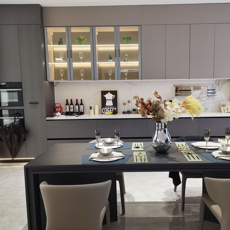 Знате ли како се подудара са дизајном бочне плоче?